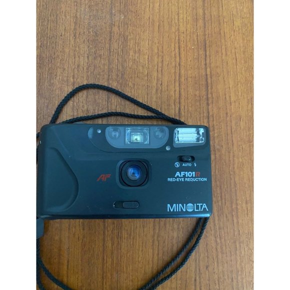 Minolta AF 35MM AF101R Point Shoot Film Camera Red Eye Reduction - Picture 1 of 8